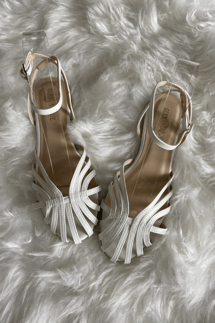 Tanja – Elegante Schmuck-Sandalen