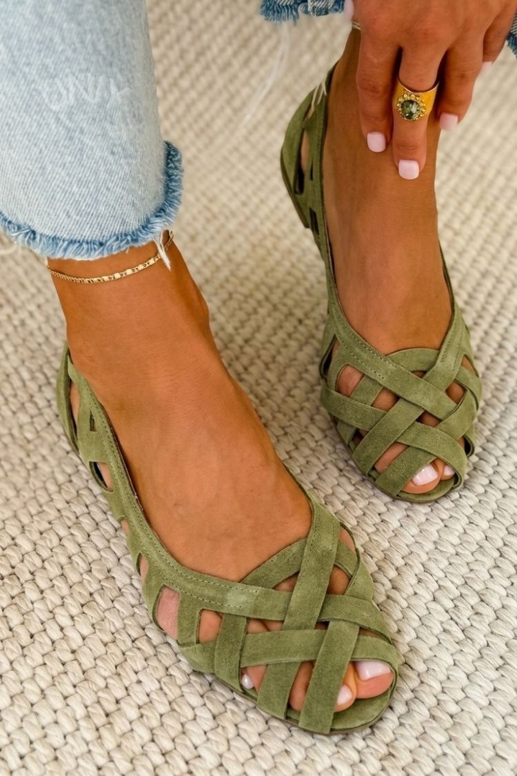Helena – Geflochtene Sommersandalen